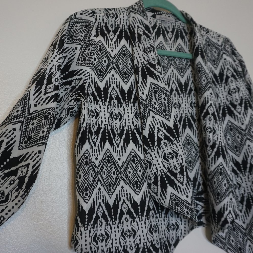 Blazer - Picture 2 of 4